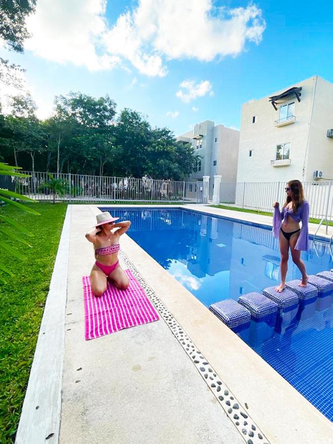 Love Vacations Cancún Exteriör bild